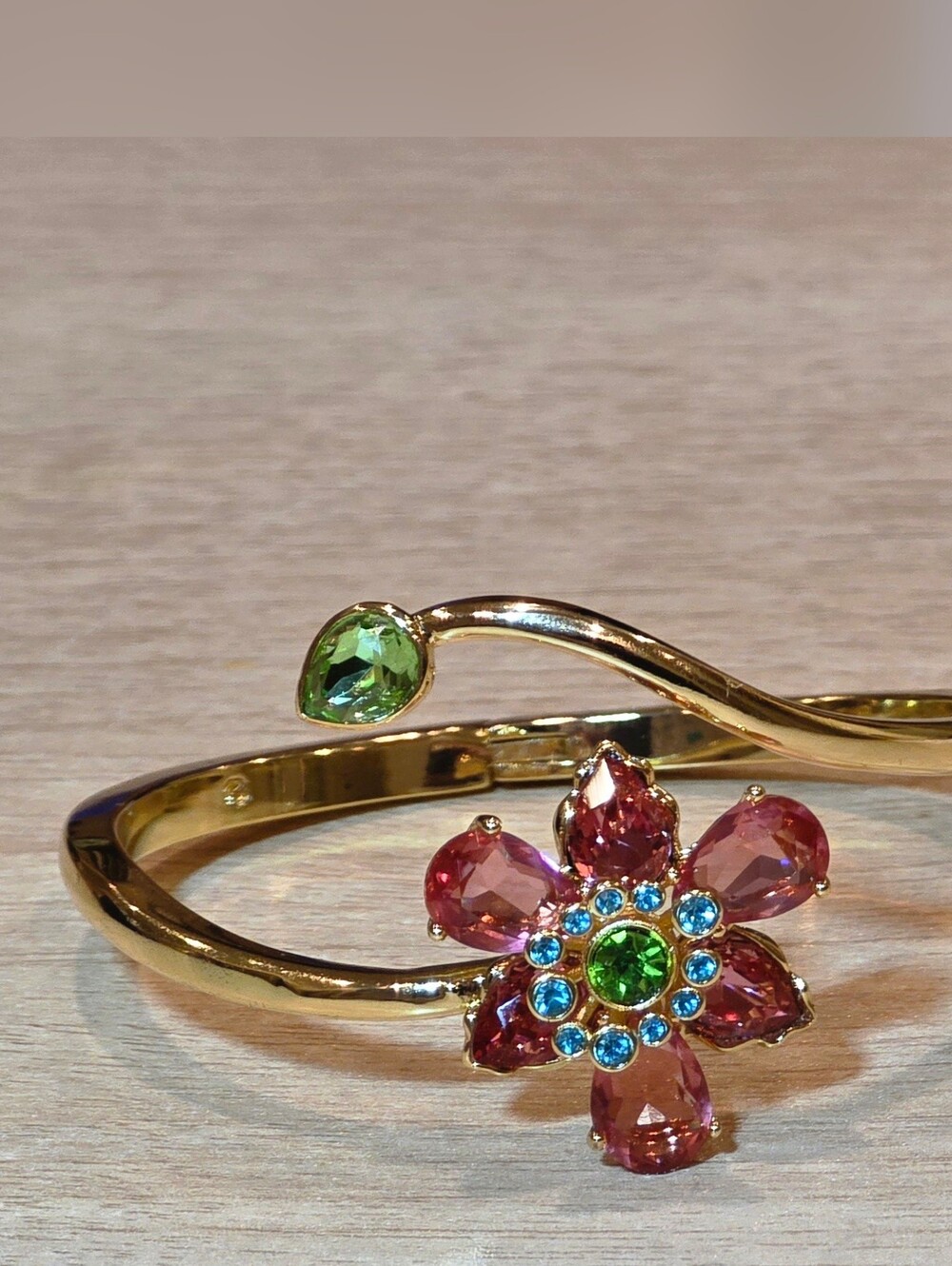 Swarovski Idyllia Bangle – Gold Tone, Multicolor Crystals, Mixed Cut - Picture 10 of 16